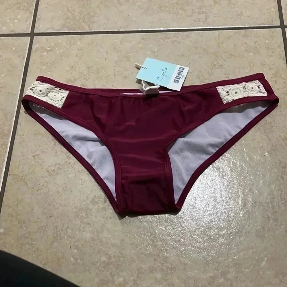 NWT The Cupshe Women's Maroon Crochet Bikini Bottom Size S